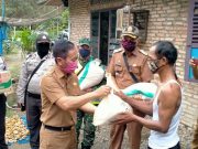 Lurah Bandar Jaya, “Agus Purnomo” Salurkan 160 paket Sembako JPS Dari Pemkab Tanjab Timur