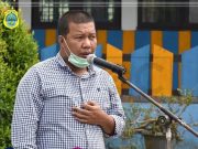 Dampak Covid-19, Bupati Tanjab Timur Romi Hariyanto, Berikan Bantuan Sembako Kepada Guru Honorer