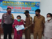 Pemdes Teluk Majelis salurkan BLT DD tahap II 185 KK