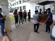 KEPOLISIAN BERHASIL MENEMUKAN KELUARGA KORBAN, MAYAT YANG TERAPUNG DISUNGAI BATANGHARI