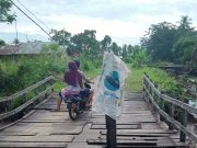 JANGAN SIBUK URUSI VIRUS JEMBATAN RUSAK TAK DI URUS