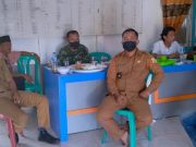 Serahkan BLT DD Tahap lll, Kades “Andi Parman” Masuki Era New Normal Masyarakat Ikuti Protokol Kesehatan