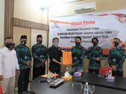 KPUD Kab. Tanjabtim Menggelar Rapat Pleno Penetapan Paslon Bupati dan Wakil Bupati. Terapkan Protokol Kesehatan