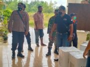 PPK Kecamatan Rantau Rasau Terima Logistik dari KPU Tanjabtim Untuk Pilkada Serentak 2020.