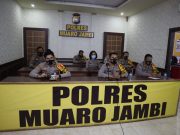 VICON TENTANG VAKSINASI COVID-19 DALAM MENJALANI PROGRAM PENDISTRIBUSIAN VAKSIN COVID – 19