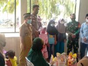 Sambut Hari Bhayangkara Ke 75 Polsek Dendang Berikan Bantuan Kepada Anak Yatim
