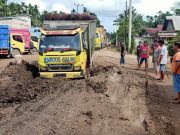 Jalan Provinsi Di Siau Dalam Tanjab Timur Rusak Lagi Akibatnya Antrian Panjang