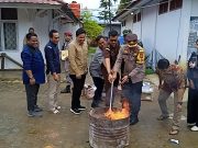 KPU Tanjab Timur Musnahkan Kelebihan dan Surat Suara Yang Rusak