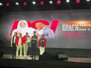 DILLA HICH – MUSLIMIN TANJA MENGGEMA DI ACARA PSI JAKARTA