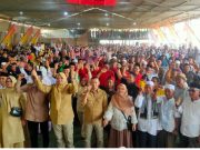 Ribuan Massa Padati Kampung Ratoe Hadiri Deklarasi Pasangan Dillah MT