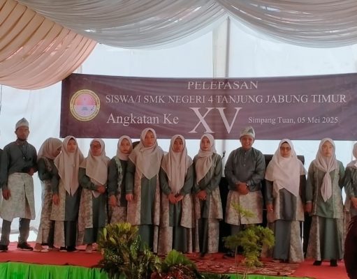 Sebanyak 101 Siswa/Siswi SMKN 4 Tanjung Jabung Timur Laksanakan Perpisajan Kelulusan Di Sekolah