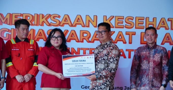 PetroChina Gelar Pemeriksaan Kesehatan Gratis bagi Masyarakat Tanjung Jabung Timur dan Serahkan Bantuan 120 Kotak Susu Untuk Bumil