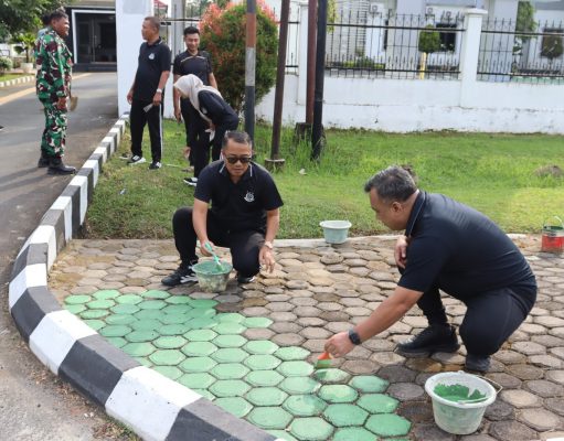 Laksanakan Kegiatan Kurve Menuju Indonesia (ASRI) Selain Lingkungan, Pasilitas Umum Kejari Tanjab Timur Kurve SMPN 21